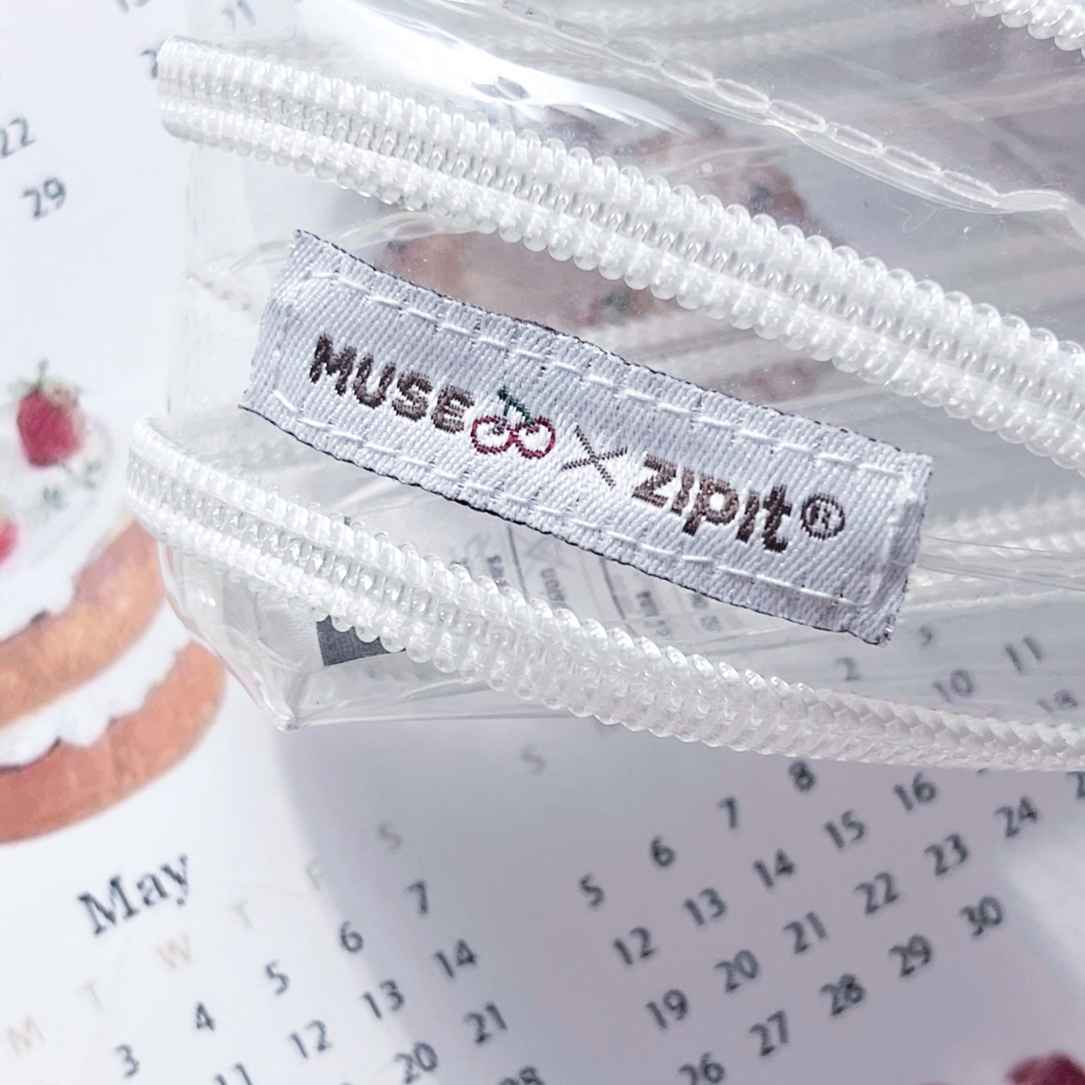 MUSE × ZIPIT クリアモンスターポーチ